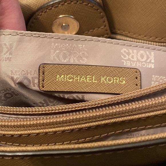 Michael Kors Hamilton Satchel - Picture 9 of 16